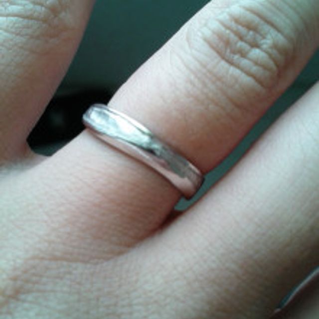 【MIORING(ミオリング)の口コミ】 あまり人とかぶらない個性的な結婚指輪を探していたところ、mioringに出会…