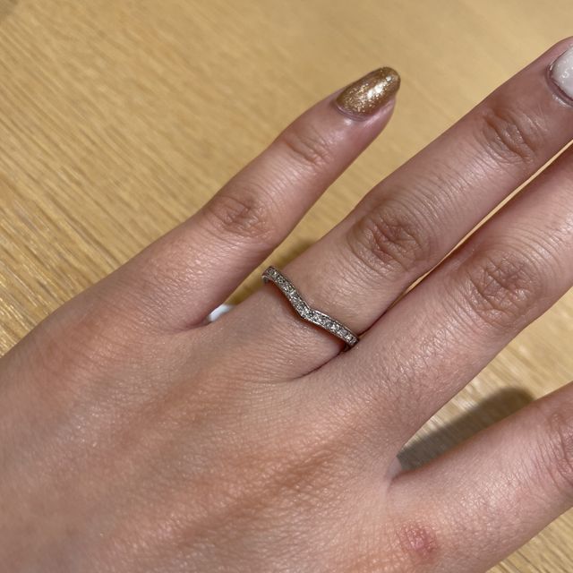 【TRECENTI(トレセンテ)の口コミ】 デザインの数は豊富で、いろいろ見比べれてよかったです。
試着をすれば指…