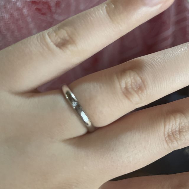 【PORTADA(ポルターダ)の口コミ】 なるべくシンプルで、ダイヤも入っているものがよかったなと思っていて、…