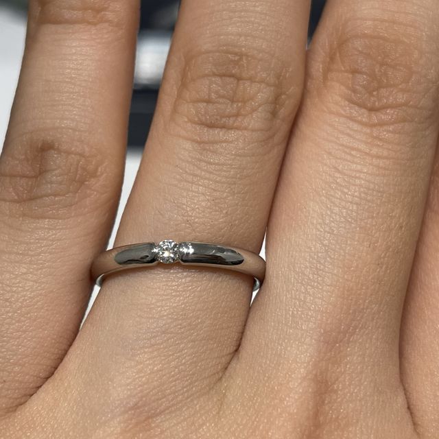 【銀座ダイヤモンドシライシの口コミ】 一粒ダイヤモンドで探しててダイヤモンドの留め方が他にはないデザインで…