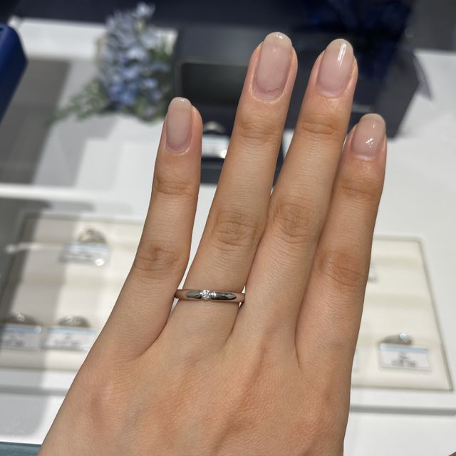 【銀座ダイヤモンドシライシの口コミ】 一粒ダイヤモンドで探しててダイヤモンドの留め方が他にはないデザインで…