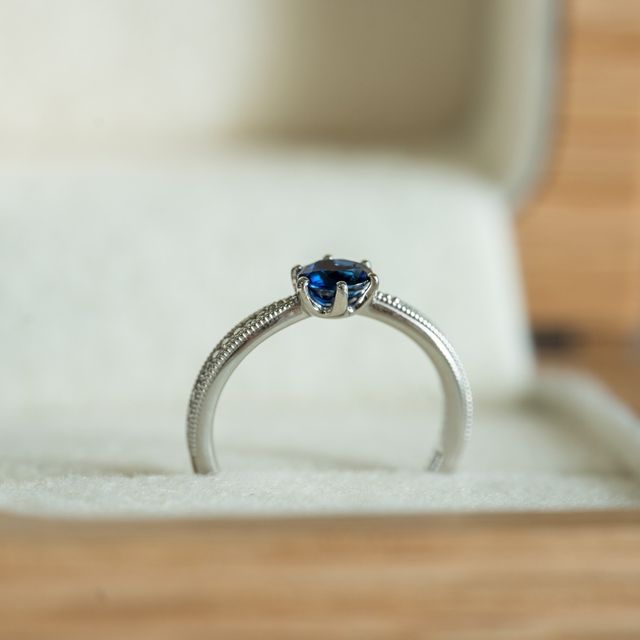 【Cayof(カヨフ)の口コミ】 ルース持ち込みだったため対応いただけること・予定している結婚指輪と重…