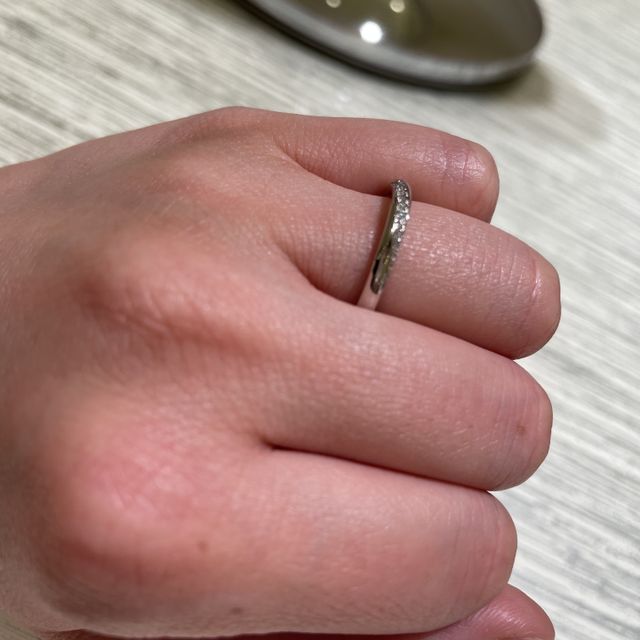 【TRECENTI(トレセンテ)の口コミ】 つけ心地が良く、内甲丸という内側が丸い仕様で、指輪をつけ慣れていなく…