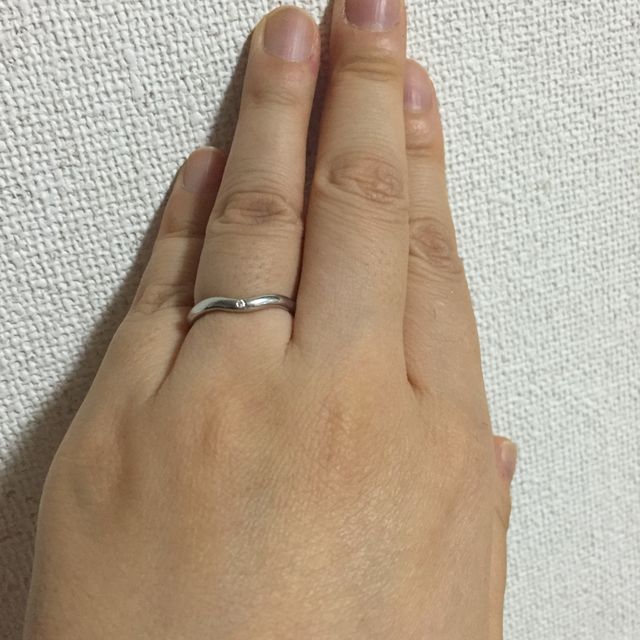 【ティファニー(Tiffany & Co.)の口コミ】 エルサ•ペレッティの滑らかで優しいデザインが好きで特にV字のカーブ…