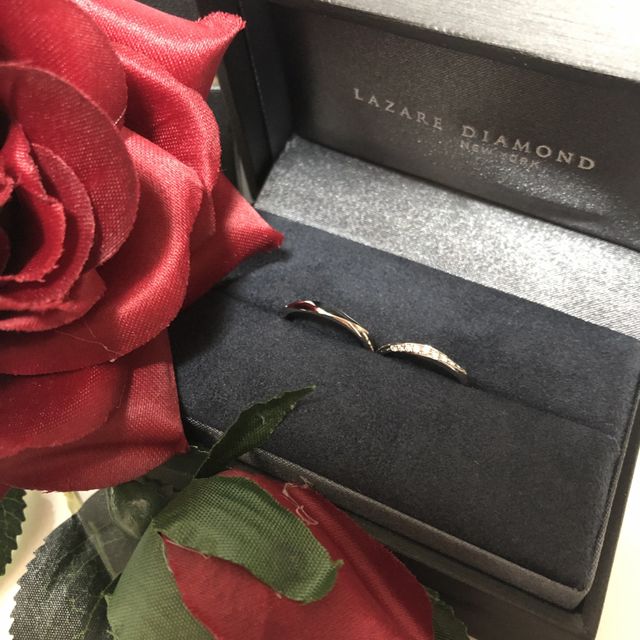 【ラザール ダイヤモンド(LAZARE DIAMOND)の口コミ】 彼はウェーブタイプで、決め手はストレートより動きが出てシンプルでもオ…