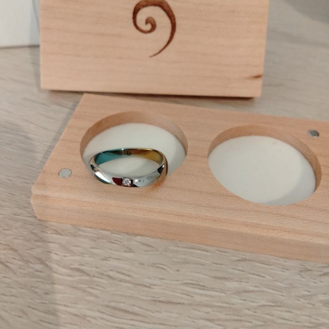 【SORA(ソラ)の口コミ】 特徴的なカラーに旦那が一目惚れしました。
私はもともと、細めのハーフエ…