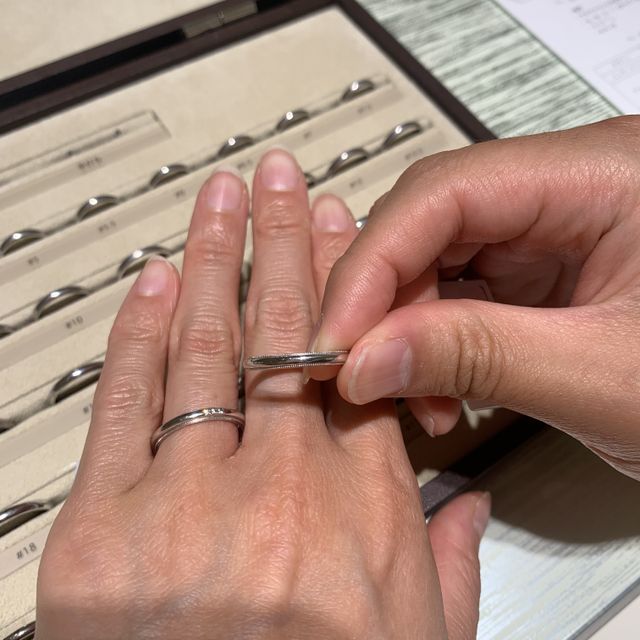 【TRECENTI(トレセンテ)の口コミ】 こちらのデザインはキラキラしすぎず、シンプルめなデザインを探していた…