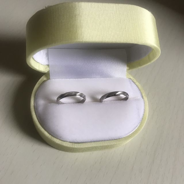 【Serieux(セリュー)の口コミ】 キラキラした感じじゃなくマットな感じの所とデザインが珍しい感じだった…