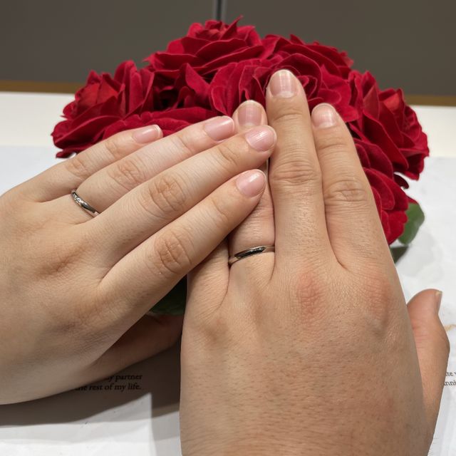 【ラザール ダイヤモンド(LAZARE DIAMOND)の口コミ】 指輪を探していた時に世界三代カッターズブランドで見つけて、どうせあげ…