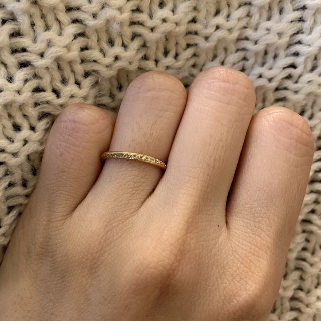 【Galopine & Galopin(ガロピーネガロパン)の口コミ】 婚約指輪がイエローゴールドのものなので結婚指輪もイエローゴールドで揃…