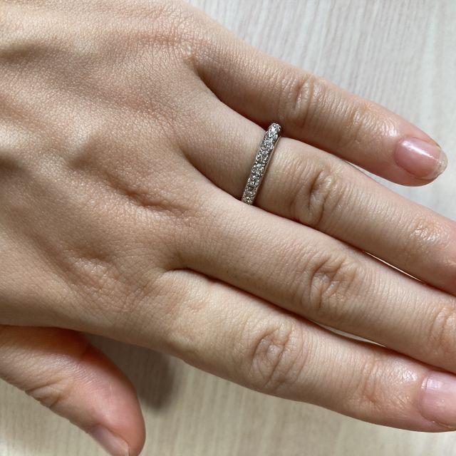 【和光ブライダルブティックギンザの口コミ】 なんといっても、技術力の高さとダイヤモンドの輝きです！！
爪どめであり…