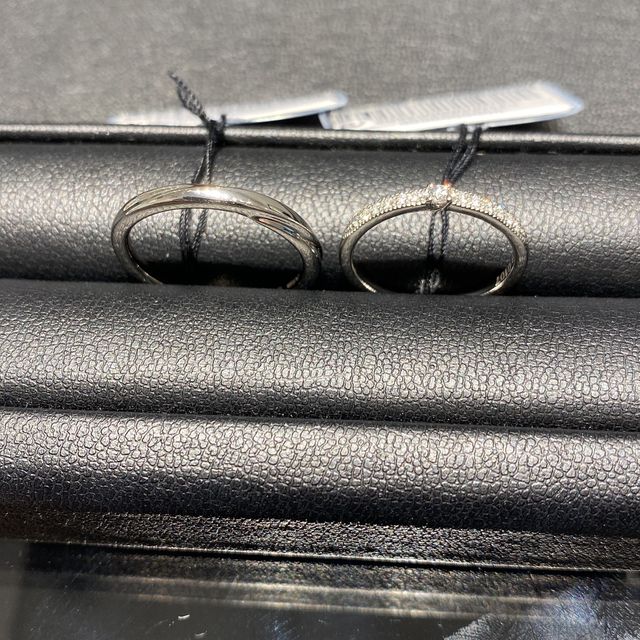 【エクセルコダイヤモンド(EXELCO DIAMOND)の口コミ】 色々悩みました。
たくさんのデザインの中から、私たちの好みから随時スタ…