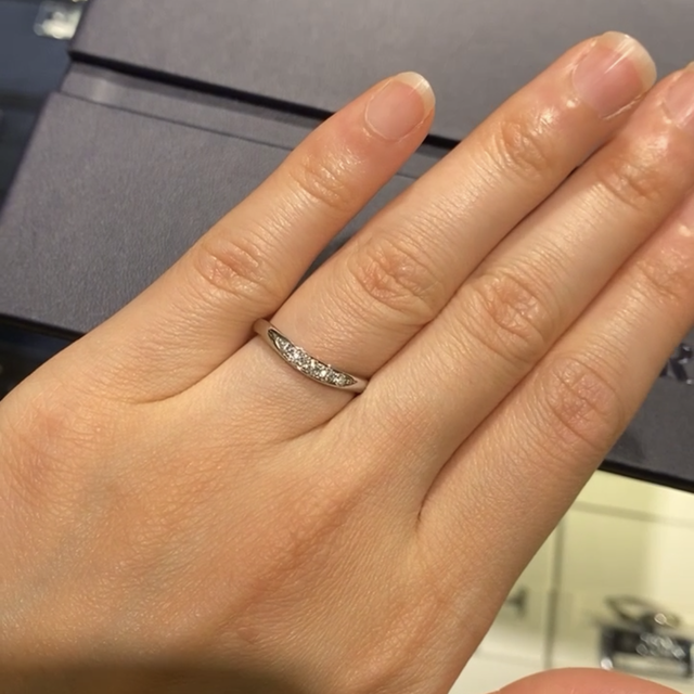 【ROYAL ASSCHER(ロイヤル・アッシャー)の口コミ】 オランダ王国御用達のブランドであり、上品で定番のデザインが多いですが…