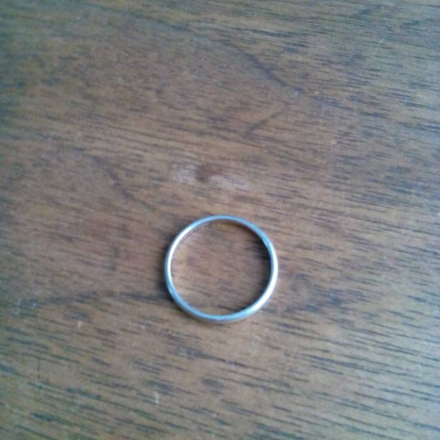 【ティファニー(Tiffany & Co.)の口コミ】 シンプルで石のないものを希望していました。
ティファニーブランドが昔か…