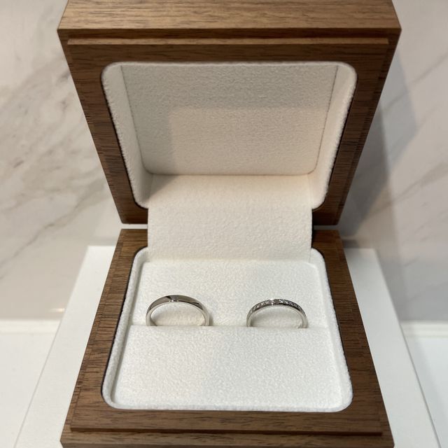 【Ponte Vecchio(ポンテヴェキオ)の口コミ】 ハーフエタニティでキラキラしたデザインとシンプルで大人なデザインがと…