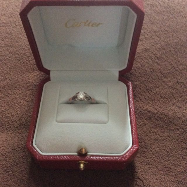 【カルティエ(Cartier)の口コミ】 一度は入ってみたいと思っていましたが、機会がないと入れないのでこれを…