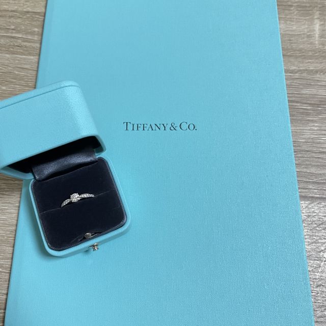 【ティファニー(Tiffany & Co.)の口コミ】 いくつか試着しこちらに決めました。
日常使いとまではいきませんが、普段…