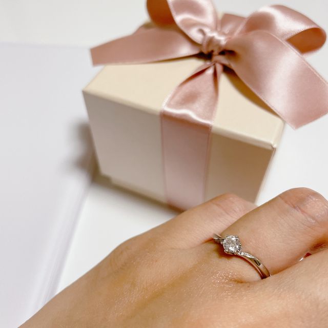 【アイプリモ(I-PRIMO)の口コミ】 気に入ったデザインがあったことと、結婚指輪との組み合わせもよかったこ…