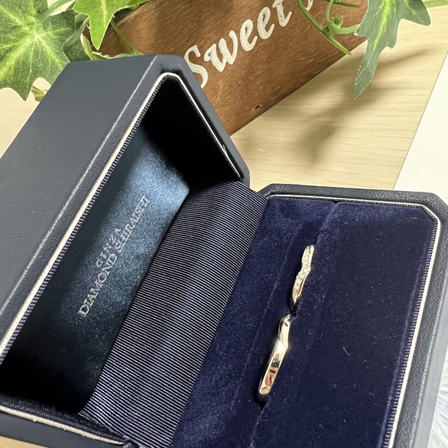 【銀座ダイヤモンドシライシの口コミ】 とても悩みましたがスタッフさんが一緒に親身に相談に乗ってくれ、お気に…