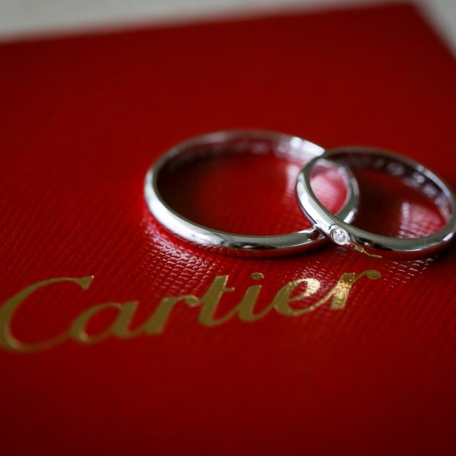 【カルティエ(Cartier)の口コミ】 結婚指輪を探す際、色はシルバーのもの、指につけても違和感のない太さ、…