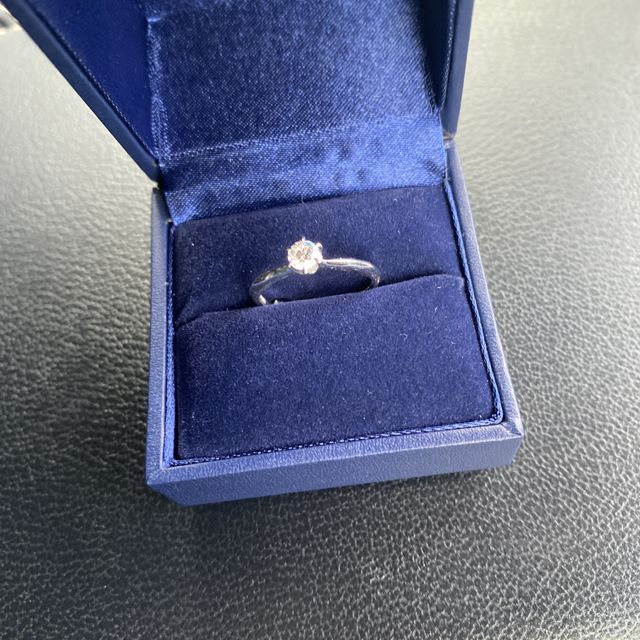 【銀座ダイヤモンドシライシの口コミ】 はじめは何箇所か回ってからゆっくり決めようかなと優柔不断な感じで来店…