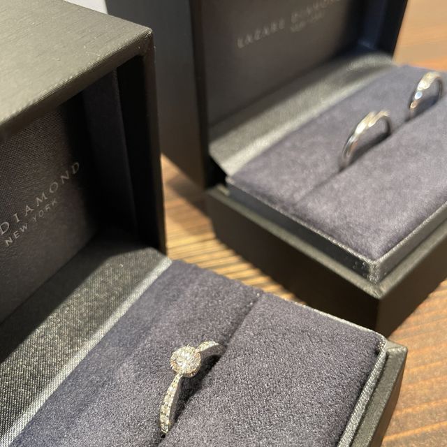 【ラザール ダイヤモンド(LAZARE DIAMOND)の口コミ】 仕事柄、派手な結婚指輪は付けにくいのでシンプルなデザインで指輪を探し…