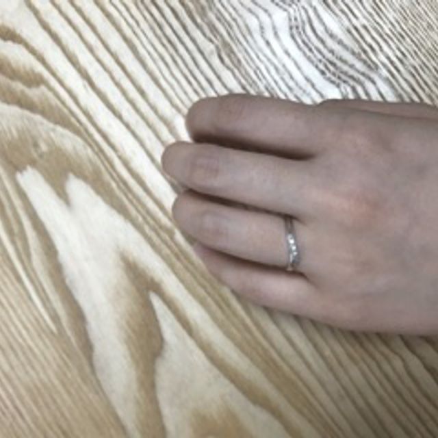 【アイプリモ(I-PRIMO)の口コミ】 メレダイヤモンドがあるものが良くて手に馴染みがよく手が綺麗に見えるも…