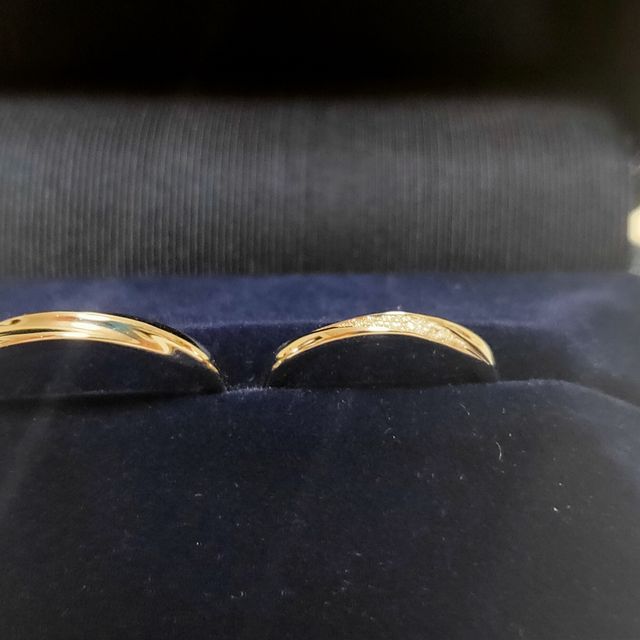 【銀座ダイヤモンドシライシの口コミ】 細めでキレイめ、毎日つけても派手でないような日本人向けの結婚指輪を探…