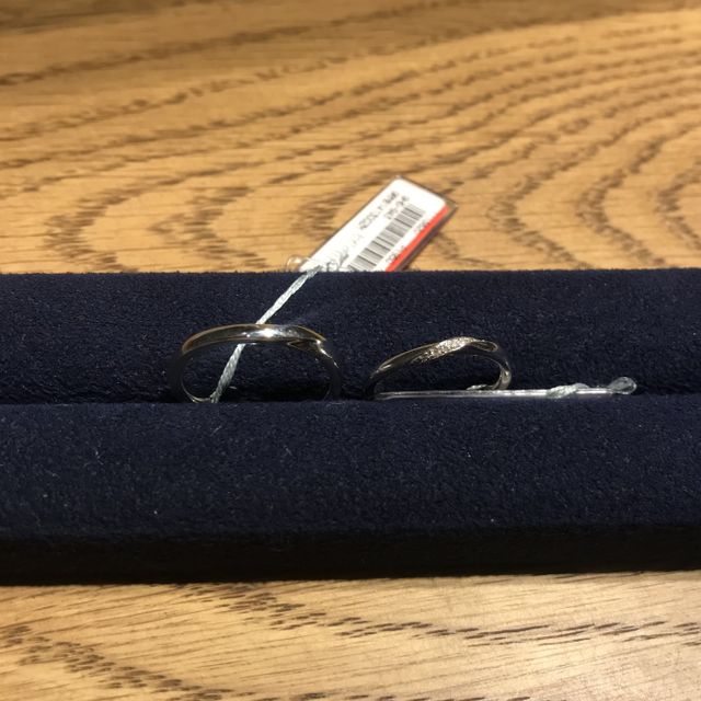 【BIJOUPIKO(ビジュピコ)の口コミ】 日本人に合いやすい細身で、流れるダイヤモンドのデザインがとても素敵な…