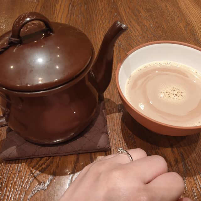 【アイプリモ(I-PRIMO)の口コミ】 婚約指輪で有名なアイプリモで、購入しました！
種類も豊富で、接客の方の…