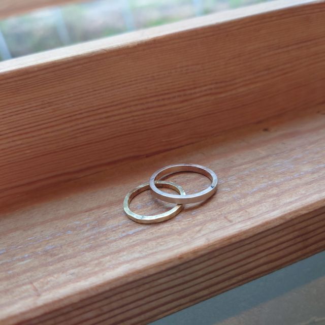 【鎌倉彫金工房の口コミ】 二人で相談して私がピンクゴールドで妻がゴールドと、敢えて普段選ばない…