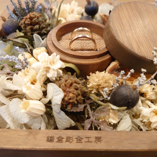 【鎌倉彫金工房の口コミ】 二人で相談して私がピンクゴールドで妻がゴールドと、敢えて普段選ばない…