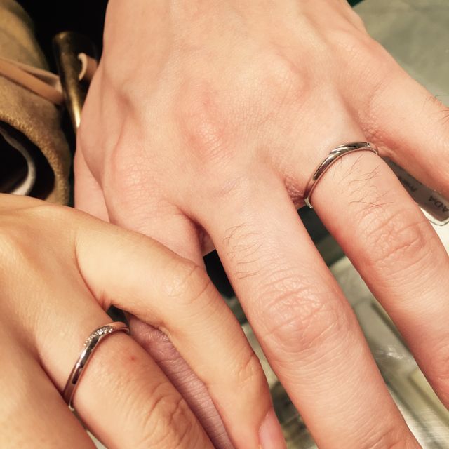 【A・D・A(エー・ディー・エー)の口コミ】 セットリング・・・一粒のダイヤモンドにまっすぐのリング、いわゆる王道…