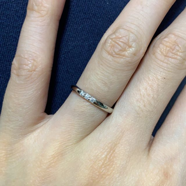 【ラザール ダイヤモンド(LAZARE DIAMOND)の口コミ】 婚約指輪を貰い、それがこのお店でした。婚約指輪と合わせた印象がとって…