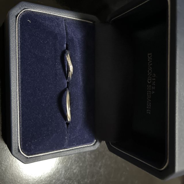 【銀座ダイヤモンドシライシの口コミ】 ダイアモンドシライシさんの婚約指輪を頂いて
デザインがとても気に入った…