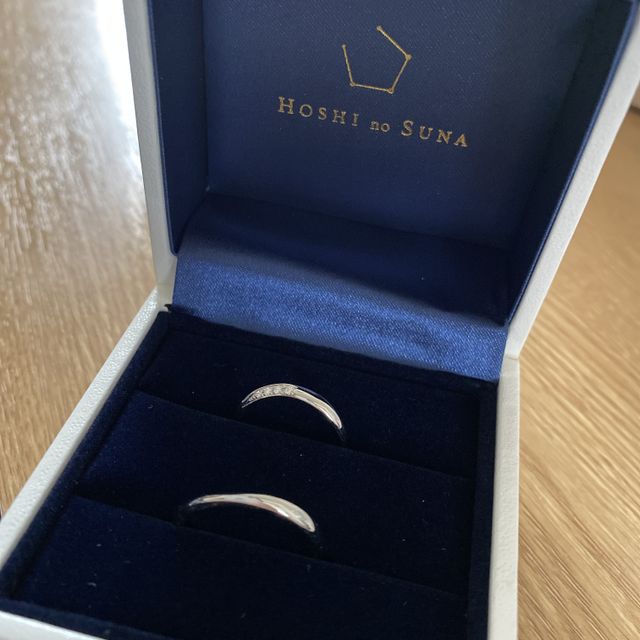 【HOSHI no SUNA 星の砂(ほしのすな)の口コミ】 指輪のデザインが、とても可愛かったです。指が太いし、関節が太いので、…