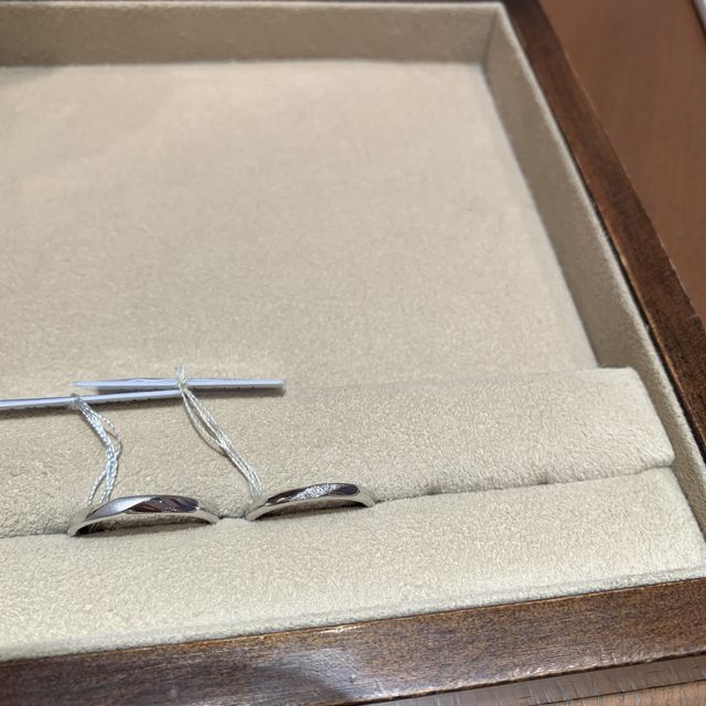 【TRECENTI(トレセンテ)の口コミ】 どんな指輪がよいか決めてないまま来店したが、いくつか指輪をつけたなか…