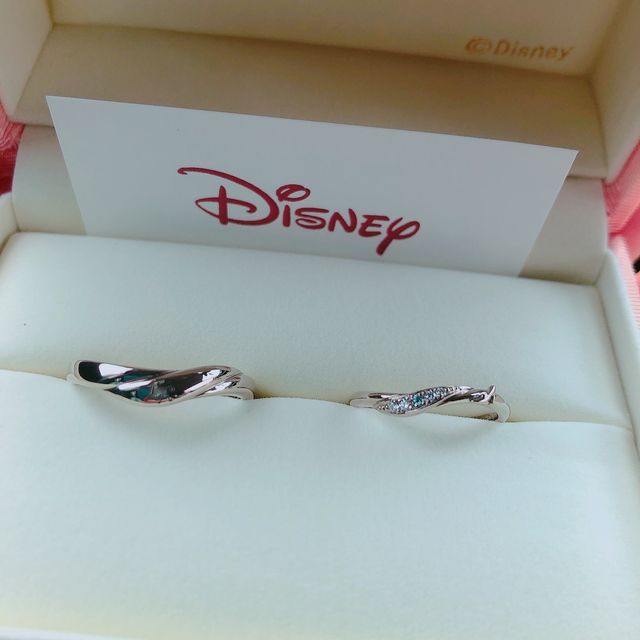 【ケイウノ ブライダル(K.UNO BRIDAL)の口コミ】 ディズニープリンセスデザインの指輪を探していました。特にシンデレラデ…