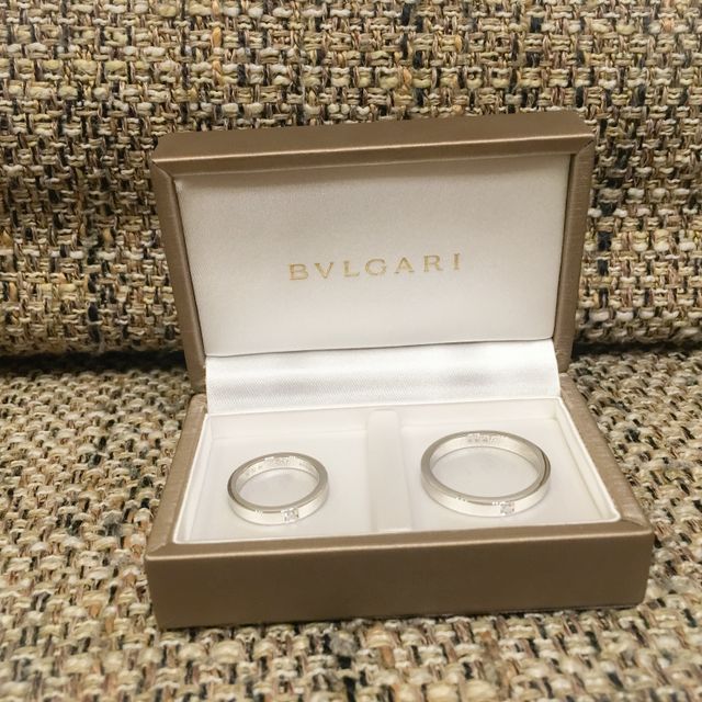 【ブルガリ(BVLGARI)の口コミ】 ただシンプルな物も魅力的でしたが、少しでも夫婦の個性をということで丸…