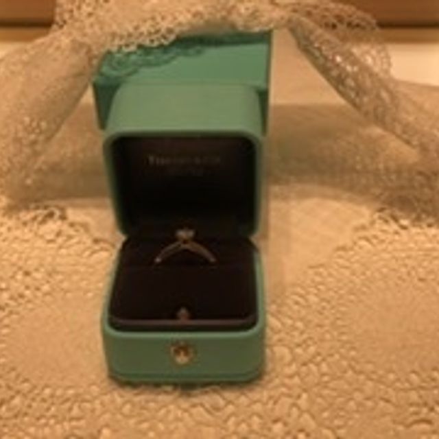 【ティファニー(Tiffany & Co.)の口コミ】 結婚の話が出てから、婚約指輪を購入するかどうするのか彼と相談をしまし…