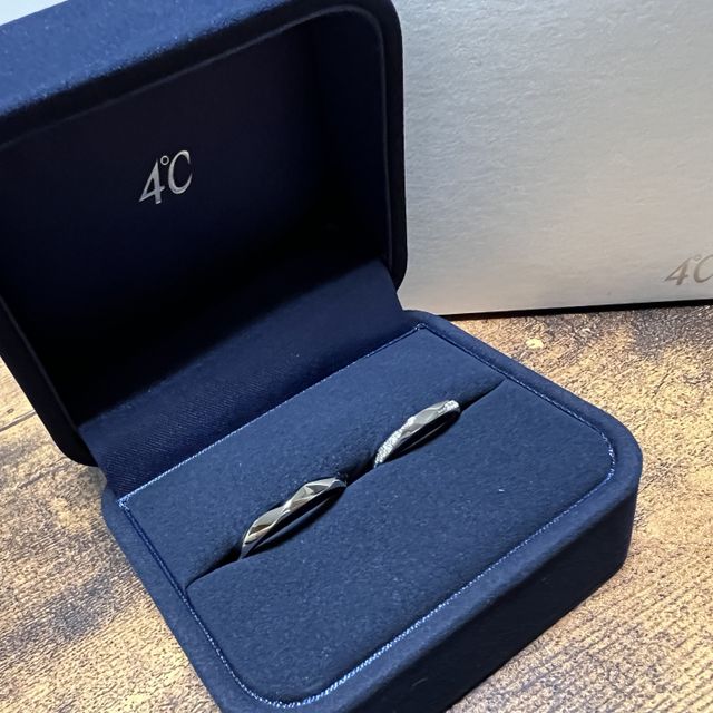 【4℃ BRIDAL(ヨンドシーブライダル)の口コミ】 月日が経っても似合いそうだなとイメージできたので購入することにしまし…