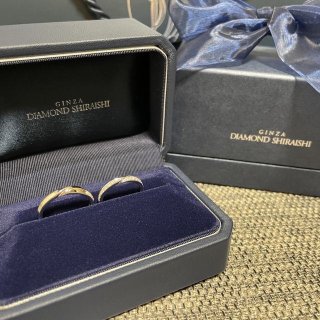 【銀座ダイヤモンドシライシの口コミ】 公式サイトでデザインを探している時に一目惚れをしたのがきっかけです。…