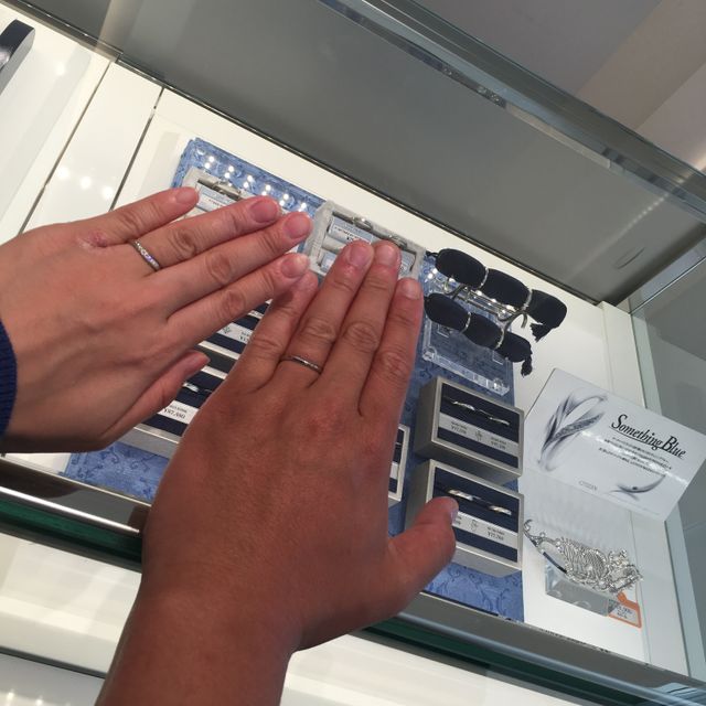 【ROYAL ASSCHER(ロイヤル・アッシャー)の口コミ】 様々なブランドを見てきましたが、誰もがよく聞くハイブランドにするか、…