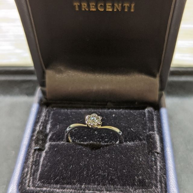 【TRECENTI(トレセンテ)の口コミ】 色んなデザインがあるところから丁寧な接客で選ばせて頂けたおかげで、自…