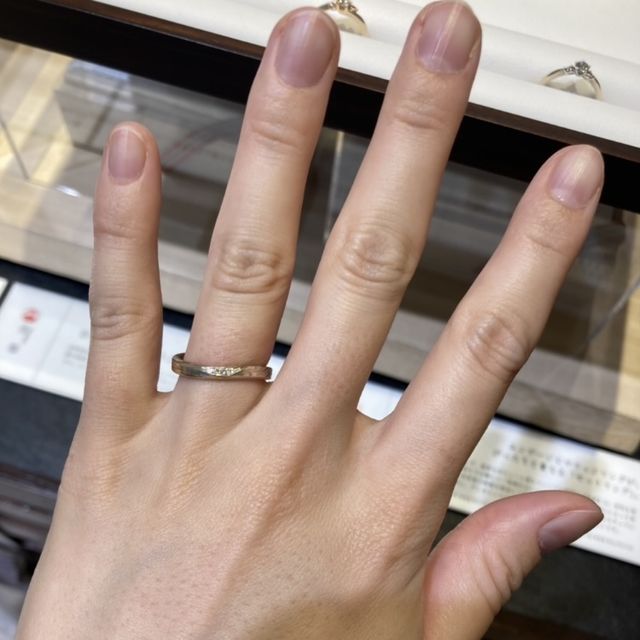 【杢目金屋(もくめがねや)の口コミ】 木目デザインがとっても可愛かったです。
他の人と差をつけたい、こだわり…