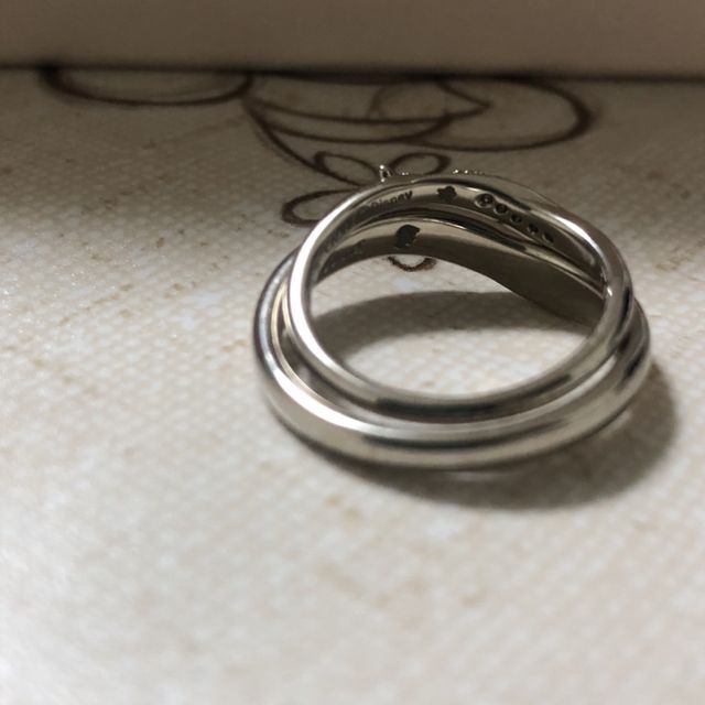 【ケイウノ ブライダル(K.UNO BRIDAL)の口コミ】 ディズニーが好きで自分達でデザインを決めれるから
世界で一つだけです
…