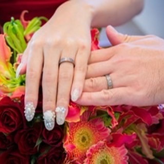 【SORA(ソラ)の口コミ】 ゼクシィのカタログを見ていて、舞桜のデザインが一際目を引いていて、一…