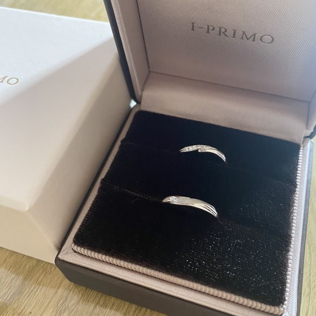 【アイプリモ(I-PRIMO)の口コミ】 私たちの指の特徴から、ウェーブの指輪が似合うとのアドバイスをいただき…