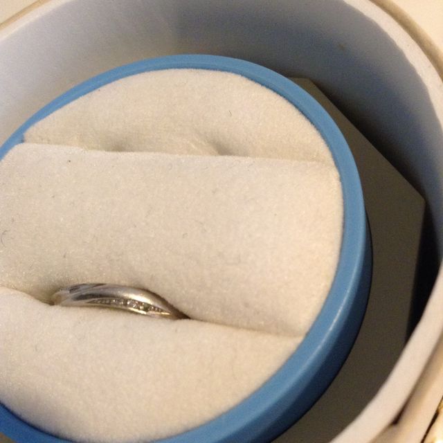 【銀座ダイヤモンドシライシの口コミ】 セミオーダーメイドも出来るとのこともあり、自分たちだけの指輪が作れる…