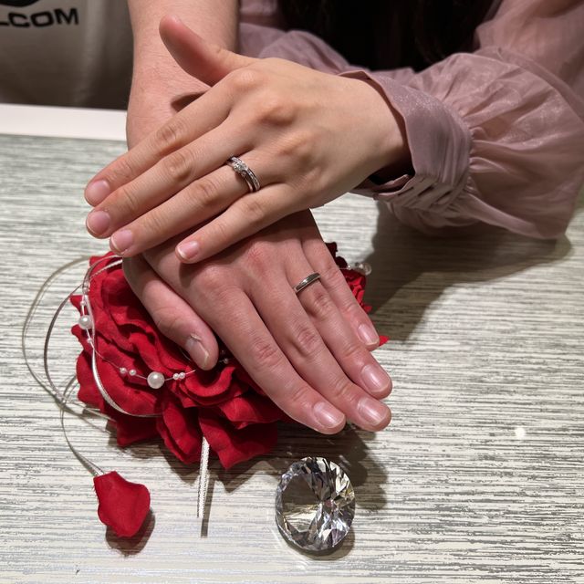 【TRECENTI(トレセンテ)の口コミ】 指輪のデザインはずっとエタニティリングがいいと思い指輪を探していまし…